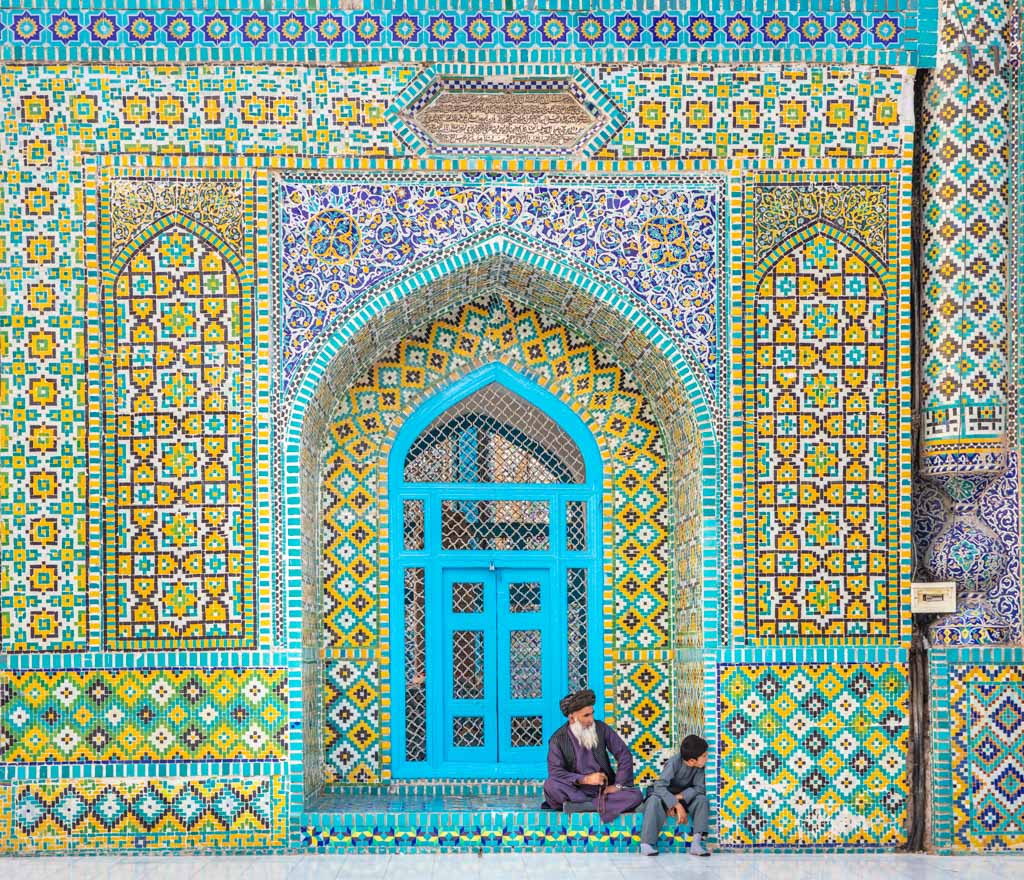 Afghanistan Travel, Afghanistan travel guide, Mazar, Mazar e Sharif, MAzar I Sharif, Blue Mosque, Blue Mosque Mazar e Sharif, Blue Mosque Afghanistan, Shrine of Hazrat Ali
