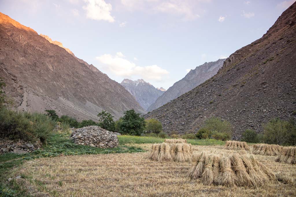 Jizeu, Jizeu trek, Bartang Highway, Bartang Valley, Jizeu Valley, Tajikistan, Western Pamir, Pamir, Pamirs, Tajikistan trekking, Central Asia, Bartang
