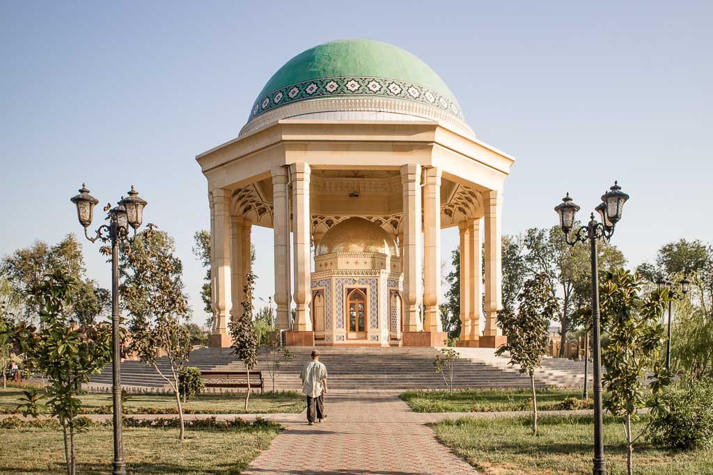 Tajikistan, Tajikistan travel, Tajikistan travel guide, Tajikistan guide, Kamoli Khujandi, Kamoli Khujandi Park, Khujandi Park, Khujand, Tajikistan, Khujand Tajikistan