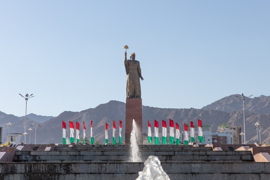 Ismoil Somoni Statue, Khujand, Tajikistan