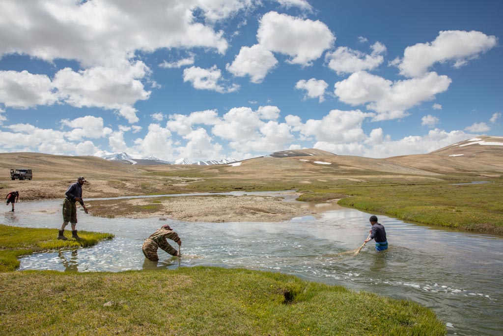 Fishing, Tayrumktaikul, Shughnan Range, Tajikistan