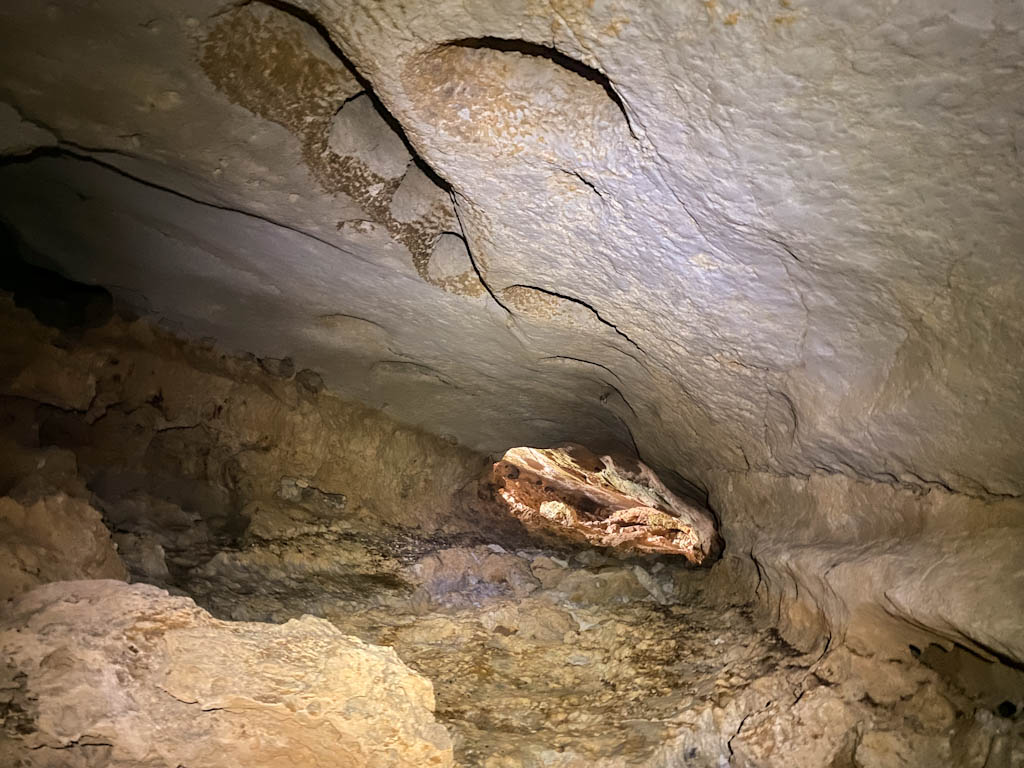 Dahaisi Cave, Socotra, Yemen