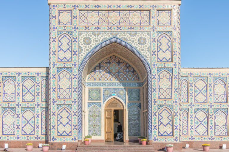 Ulugbek Observatory, Samarkand, Uzbekistan, Adventrues of Nicole